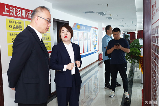 �������˽�𱬾W(w��ng)�F(tu��n)��Ļ�1