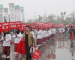 2013�Ͼ�ֲ���p����(hu��)��С��ꖂ��]����ˮ����ֱǰ