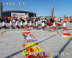 2014�L�����ϕ����控΢Ц���r(n��ng)����(zh��n)ʿ